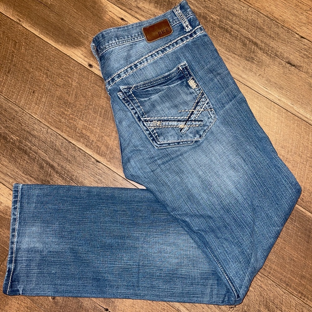 Buckle jeans